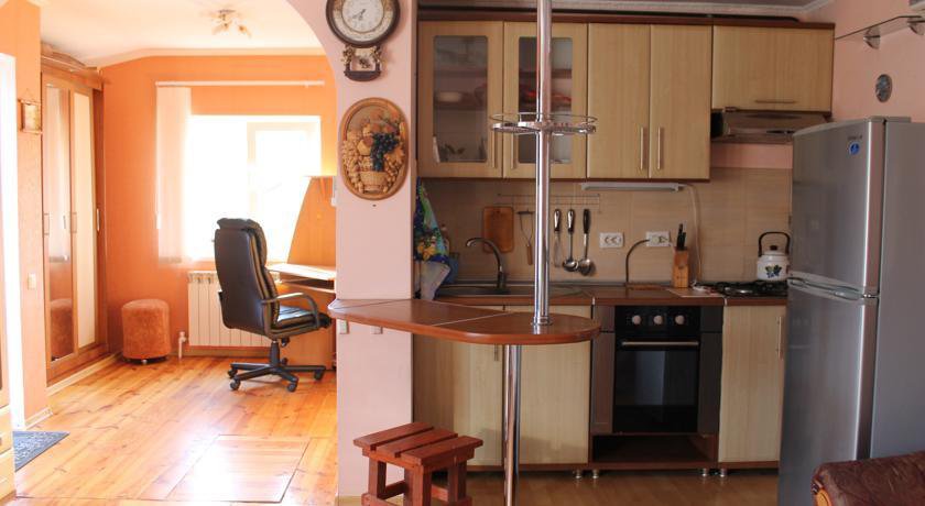 Гостиница Guest House Gorkogo 60 Алушта