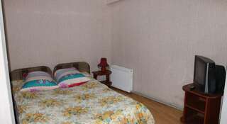 Гостиница Guest House Gorkogo 60 Алушта-2